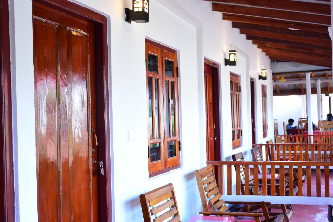 Trinco Star Cabana تريكونامالاي المظهر الخارجي الصورة